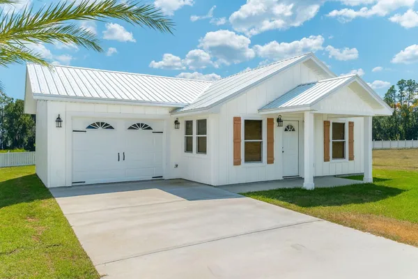 $214,500 | 523 Landing Avenue, Florala, AL 36442