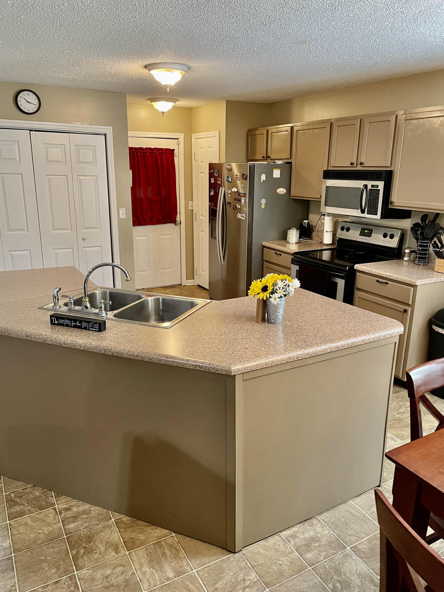 5534 Kenyon Road Chattanooga, TN 37416 - Photo 4 of 18 9