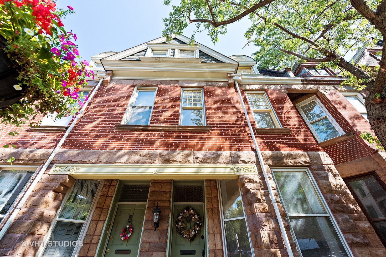2113 North Clark Street Chicago, IL 60614 - Photo 1 of 1