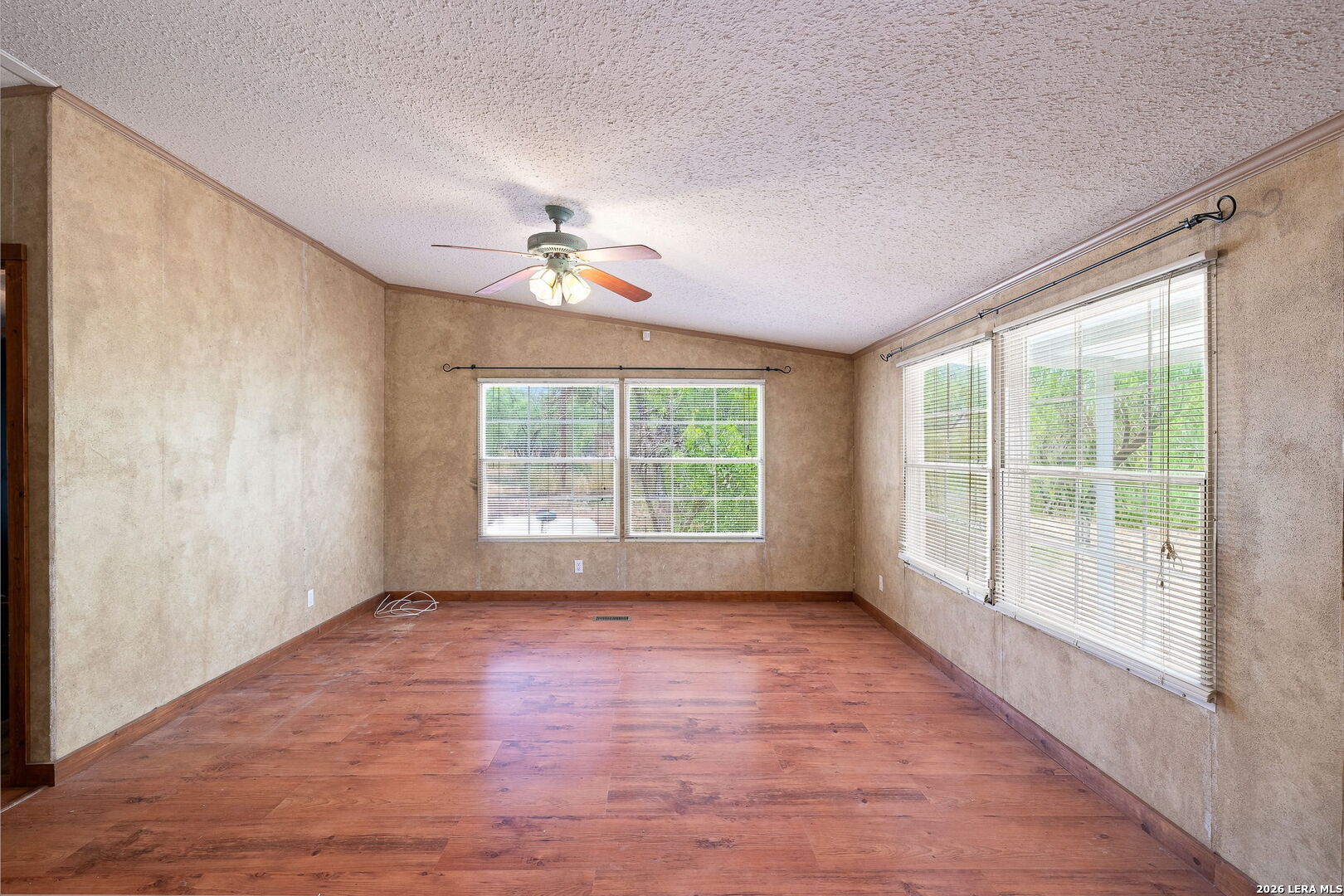 994 Quail Run Lytle, TX 78052 - Photo 23 of 35 Gallery Image 23