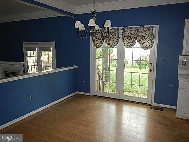 2601 Spartan Road Olney, MD 20832 - Photo 8 of 12 Family Room