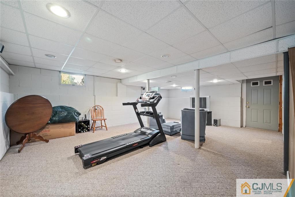 9 Oak Tree Road Monmouth Junction, NJ 08852 - Photo 33 of 37 Gallery Image 33