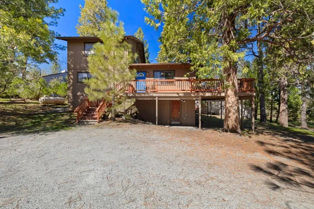 $357,000 | 19935 Pine Mountain Drive, Groveland, CA 95321