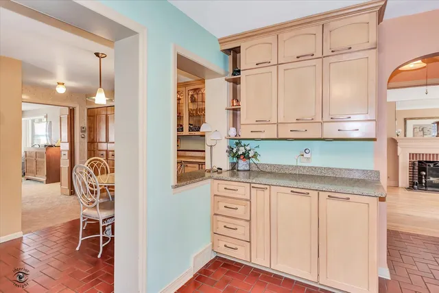 $549,000 | 9406 South Leavitt Street, Chicago, IL 60643