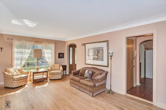 $549,000 | 9406 South Leavitt Street, Chicago, IL 60643