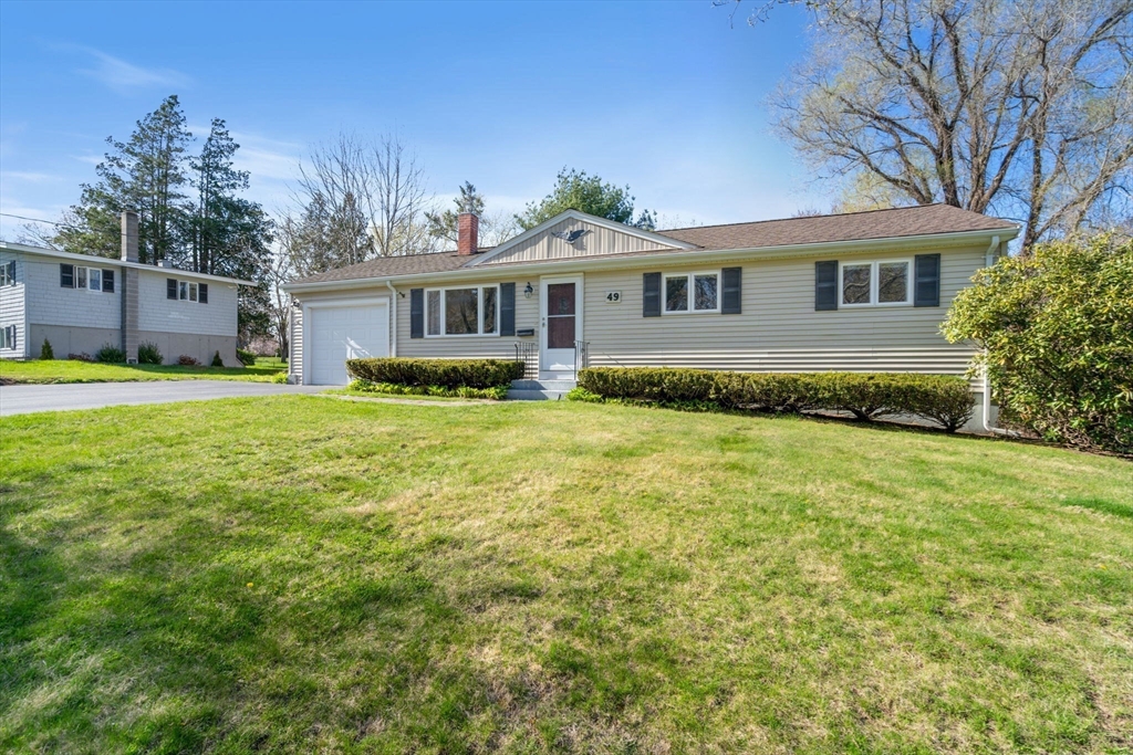 49 Marked Tree Road Holliston, MA 01746 - Photo 3 of 35 Gallery Image 3