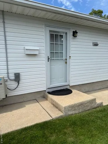 $2,200 | 456 South 16th Street, Lindenhurst, NY 11757