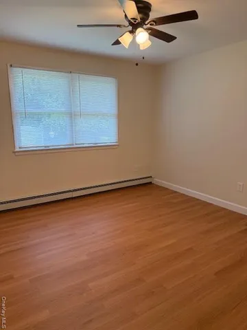 $2,200 | 456 South 16th Street, Lindenhurst, NY 11757