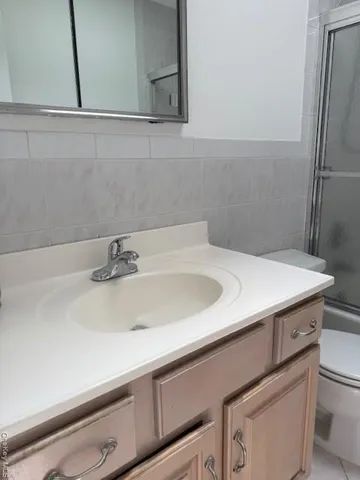 $2,200 | 456 South 16th Street, Lindenhurst, NY 11757