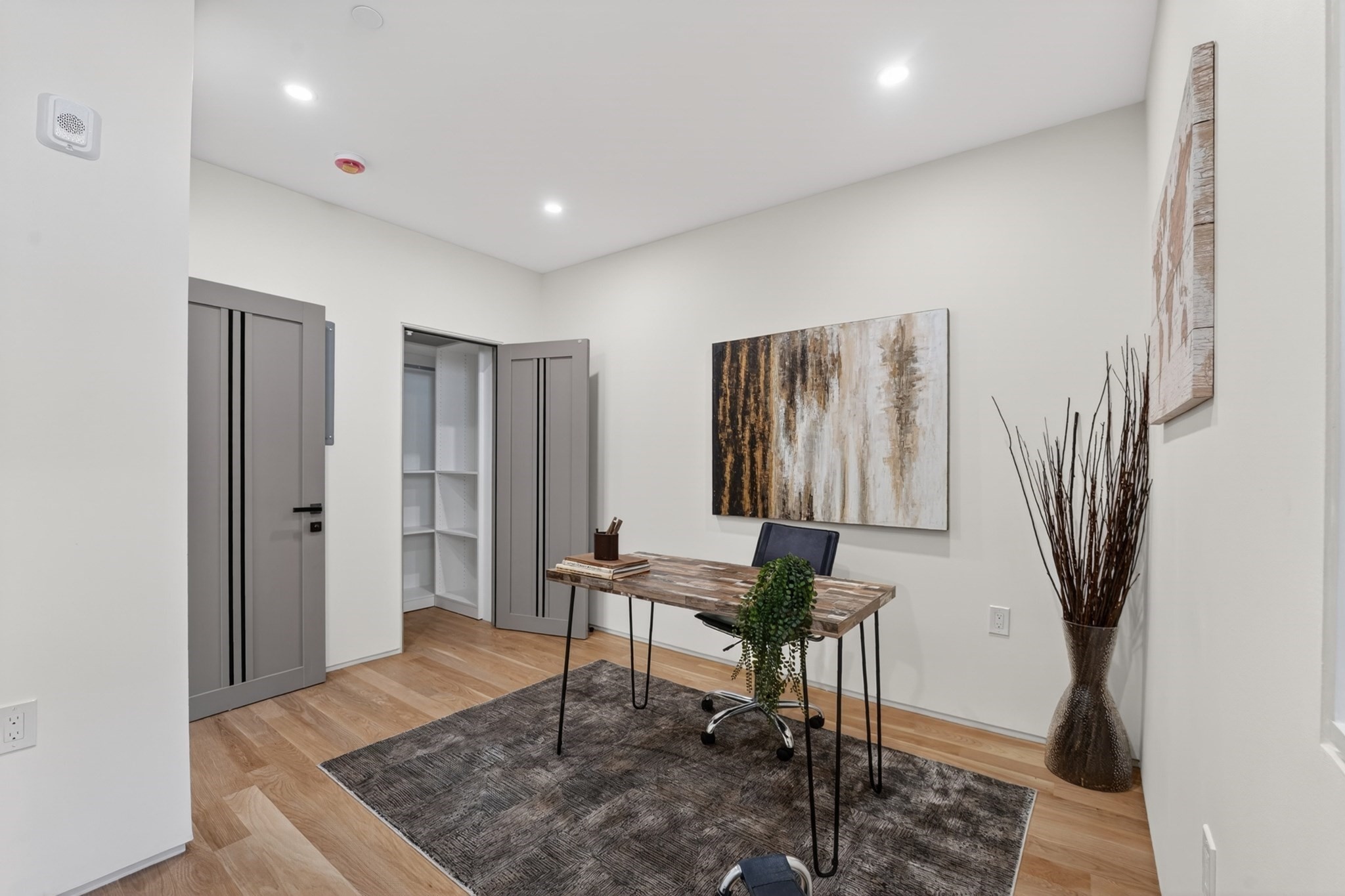 21 R Kent Court, Unit R Somerville, MA 02143 - Photo 31 of 37 Gallery Image 31