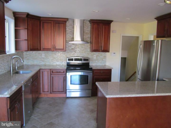 30 Leopard Road Paoli, PA 19301 - Photo 7 of 24 Kitchen