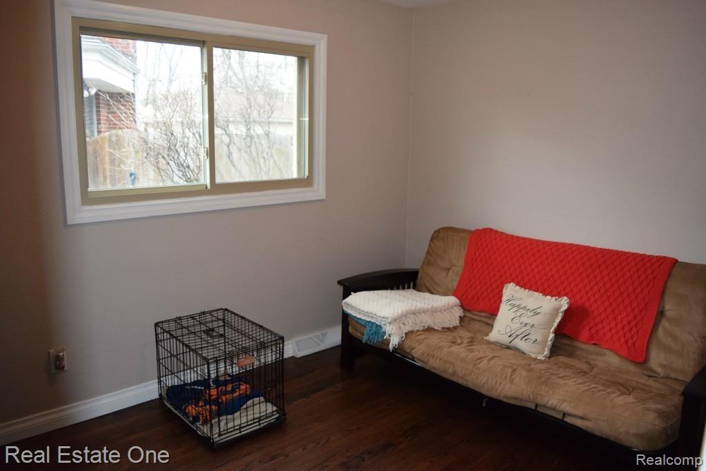 3902 Mark Orr Road Royal Oak, MI 48073 - Photo 26 of 47 3902 Mark Orr 024.jpg
