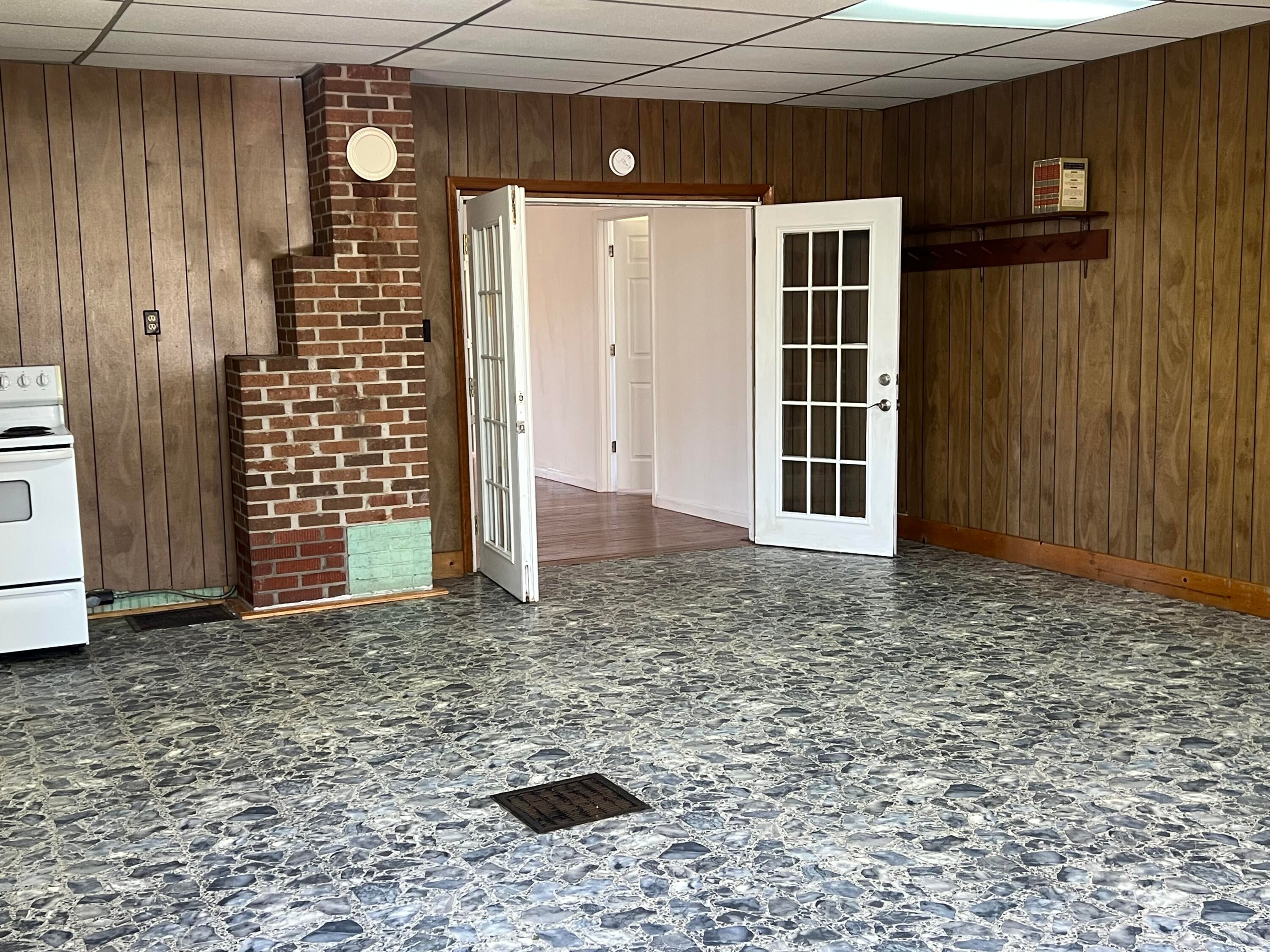 2654 Pinhook Road Peterstown, WV 24963 - Photo 15 of 21 Gallery Image 15