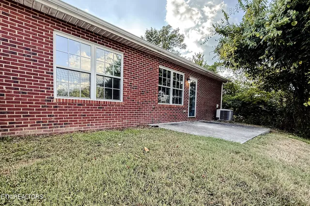 $1,700 | 2140 Fig Tree Way, Knoxville, TN 37931