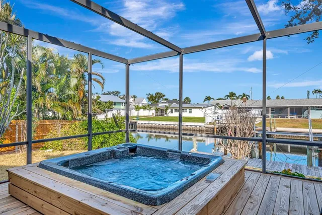 $799,900 | 4406 17th Street West, Palmetto, FL 34221