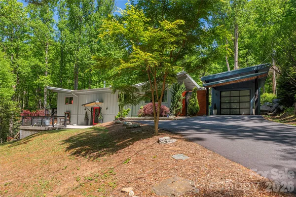 $875,000 | 5 Crooked Tree Lane, Black Mountain, NC 28711