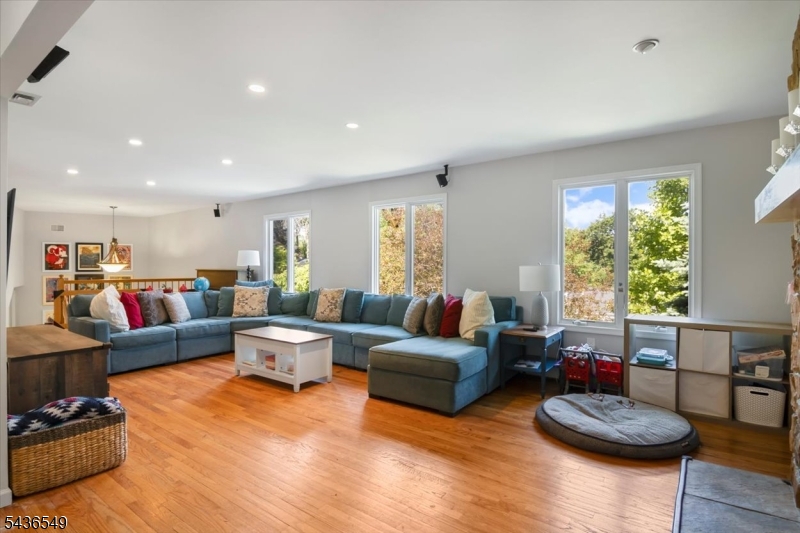 80 Bald Eagle Road Hackettstown, NJ 07840 - Photo 4 of 40