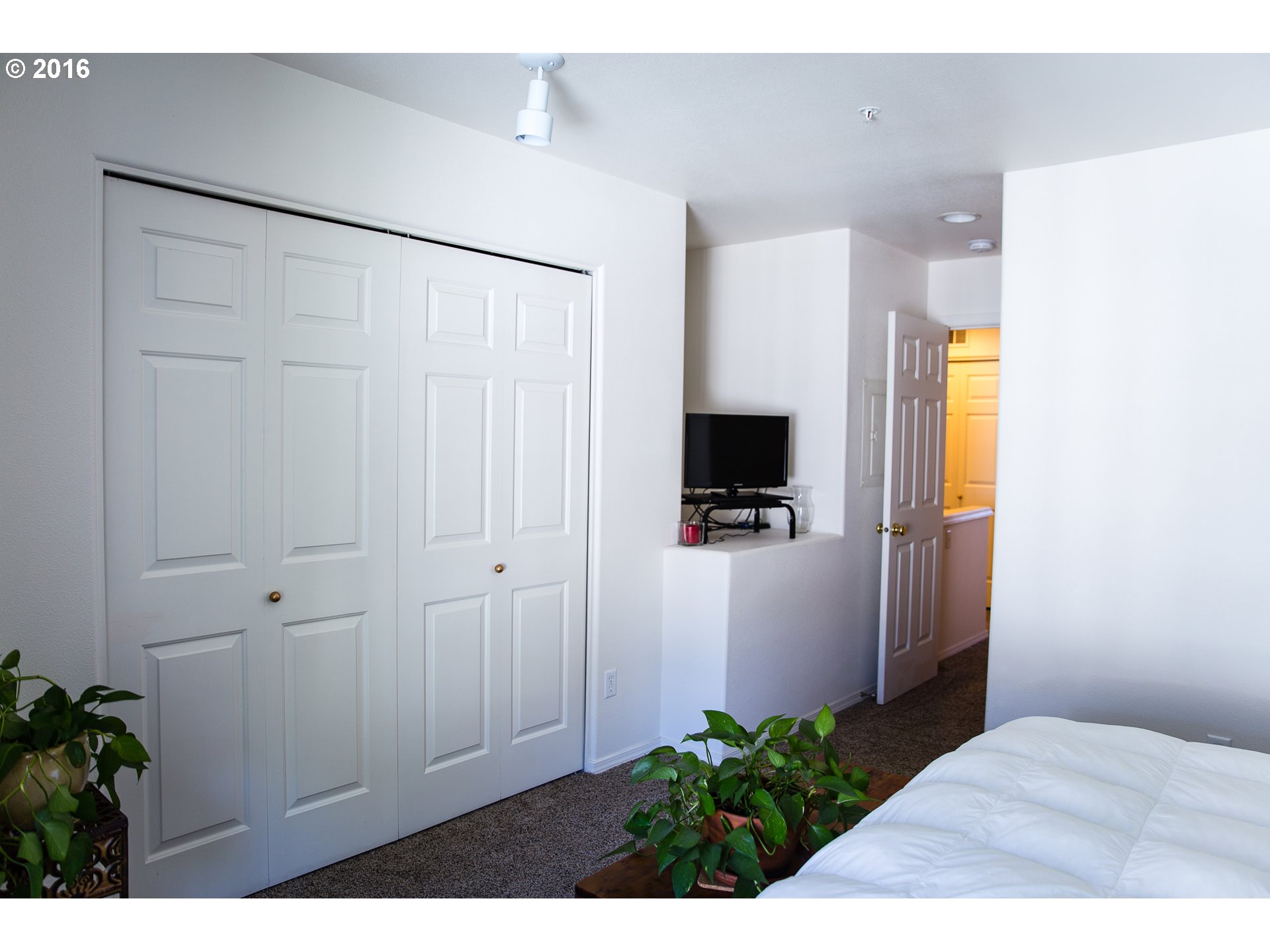 14160 Southwest Barrows Road, Unit 74 Tigard, OR 97223 - Photo 19 of 23 Gallery Image 19