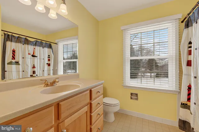 $909,100 | 8836 Shadowlake Way, Springfield, VA 22153