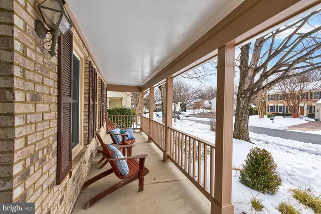 $909,100 | 8836 Shadowlake Way, Springfield, VA 22153