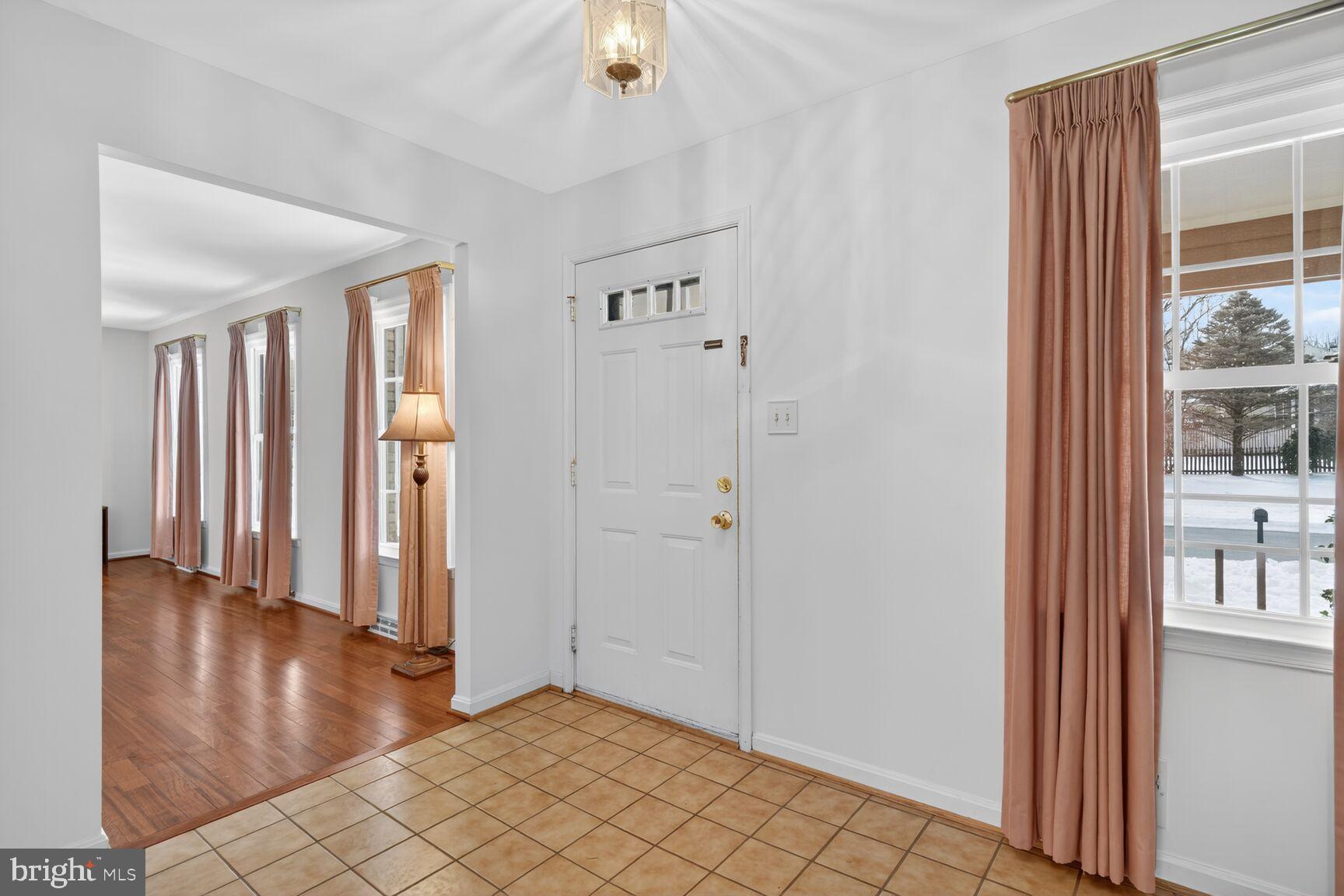 8836 Shadowlake Way Springfield, VA 22153 - Photo 24 of 77 Welcoming entryway with natural light.