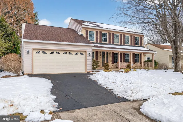 $909,100 | 8836 Shadowlake Way, Springfield, VA 22153