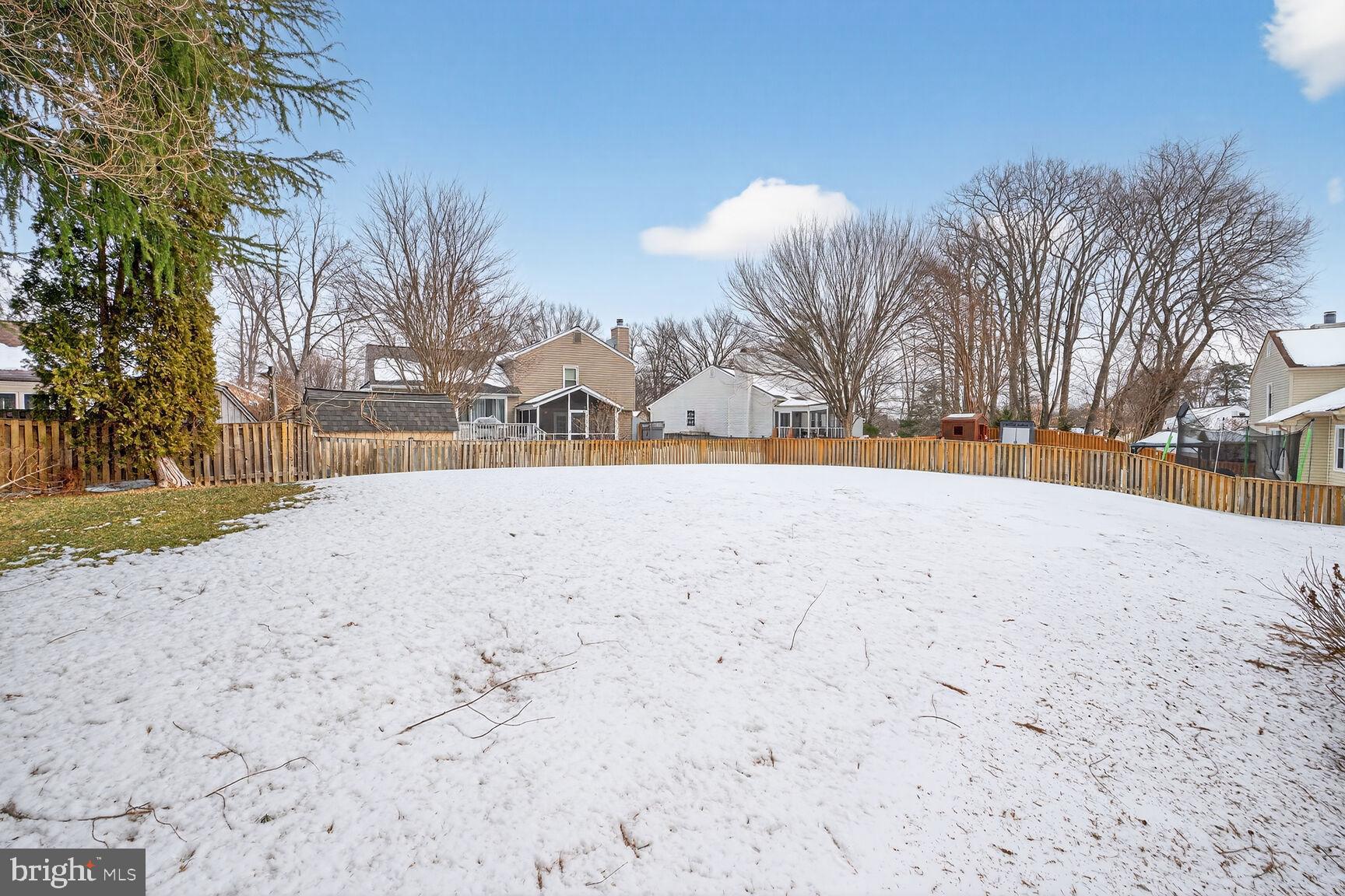 8836 Shadowlake Way Springfield, VA 22153 - Photo 60 of 77 Large fenced in backyard