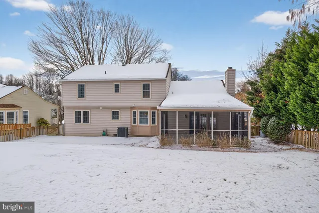 $909,100 | 8836 Shadowlake Way, Springfield, VA 22153