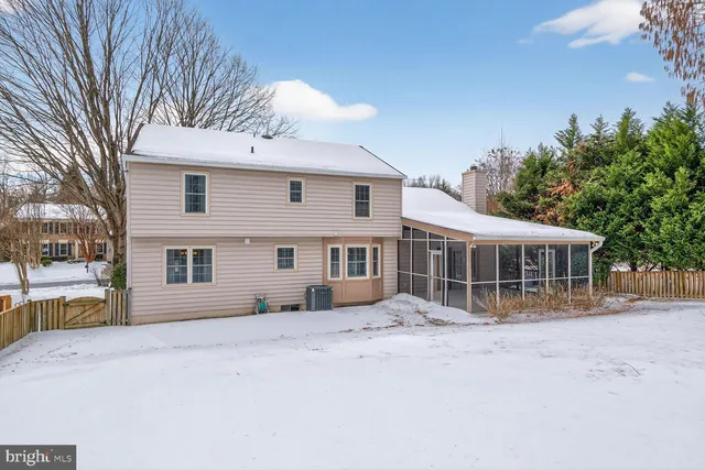 $909,100 | 8836 Shadowlake Way, Springfield, VA 22153