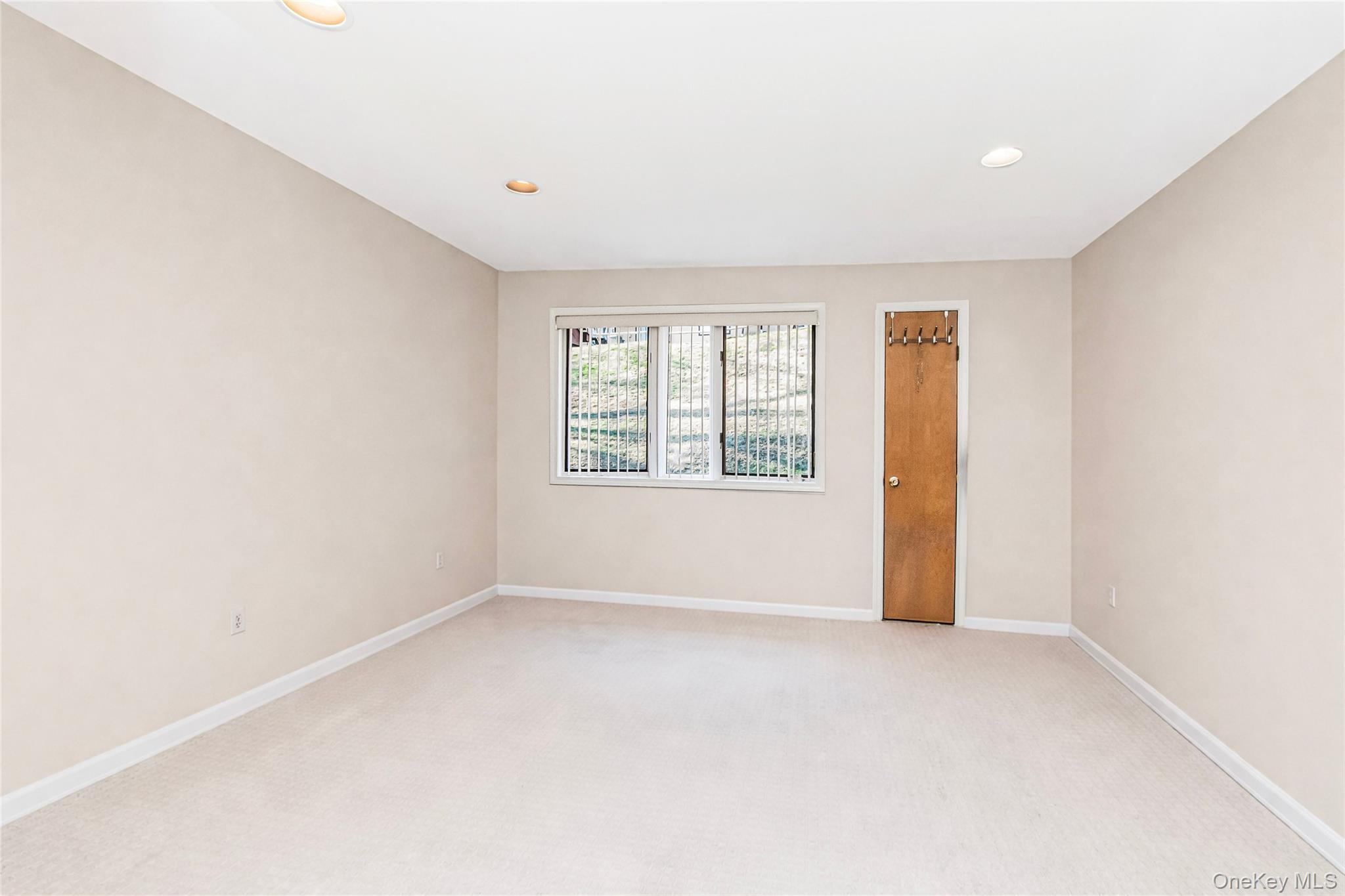 8 Davids Lane Ossining, NY 10562 - Photo 8 of 24 Virtually Cleared Bedroom