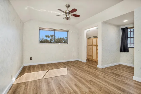 $1,900 | 1102 Mosher Lane, Houston, TX 77088