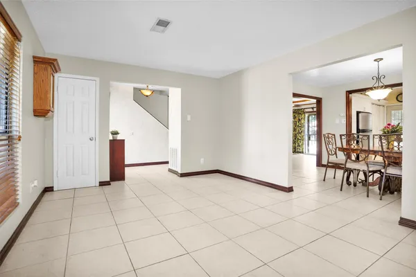 $1,900 | 1102 Mosher Lane, Houston, TX 77088