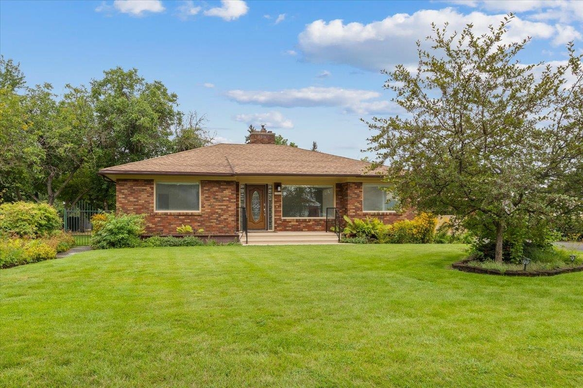 11512 East Valleyway Ave  