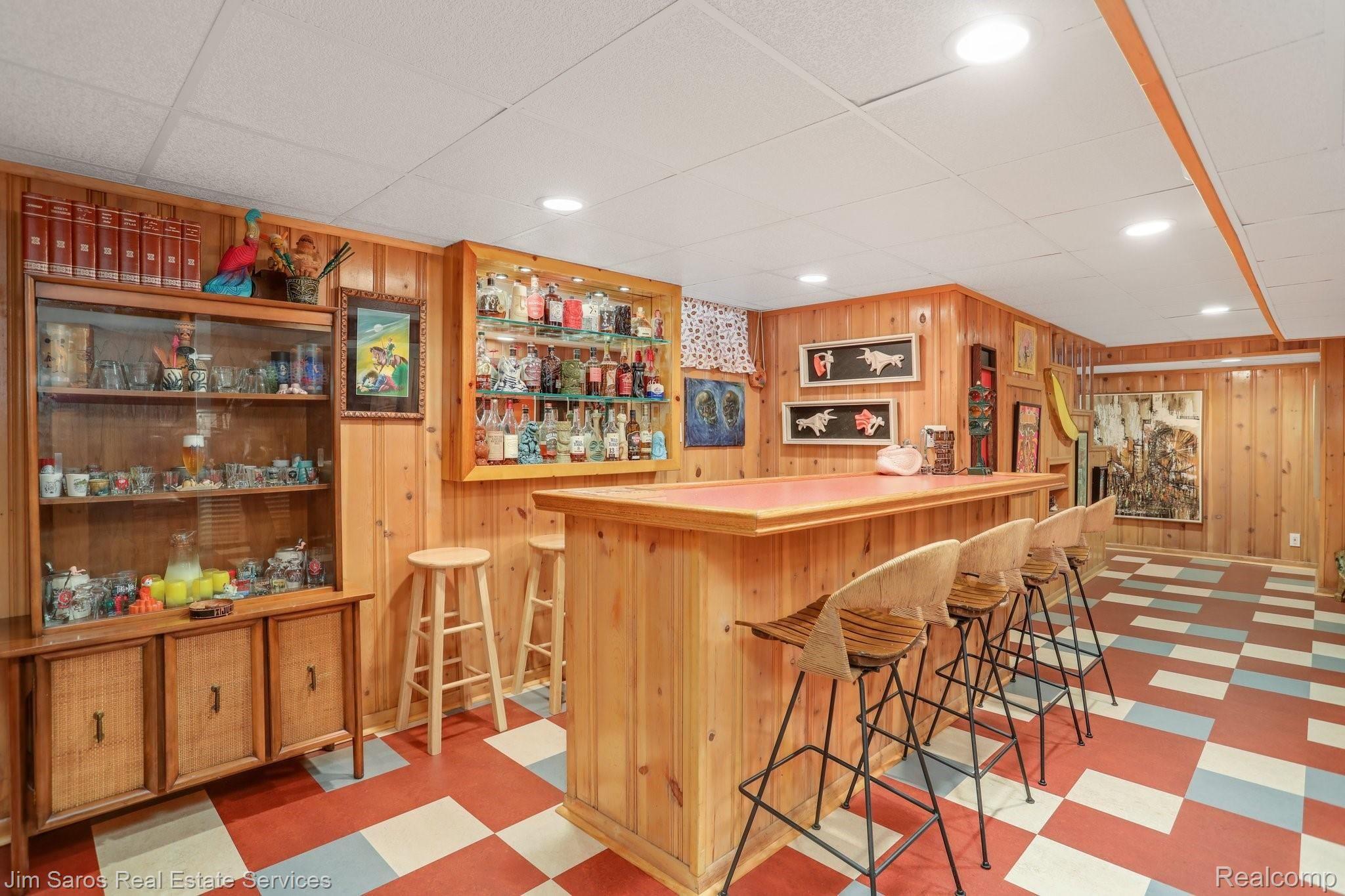 1729 Roslyn Road Grosse Pointe, MI 48236 - Photo 19 of 26 20-web-or-mls-1729 Roslyn Road Grosse Pointe Woods0020.jpg