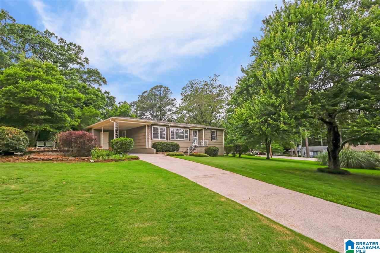 825 Martinwood Road Birmingham, AL 35235 - Photo 2 of 19