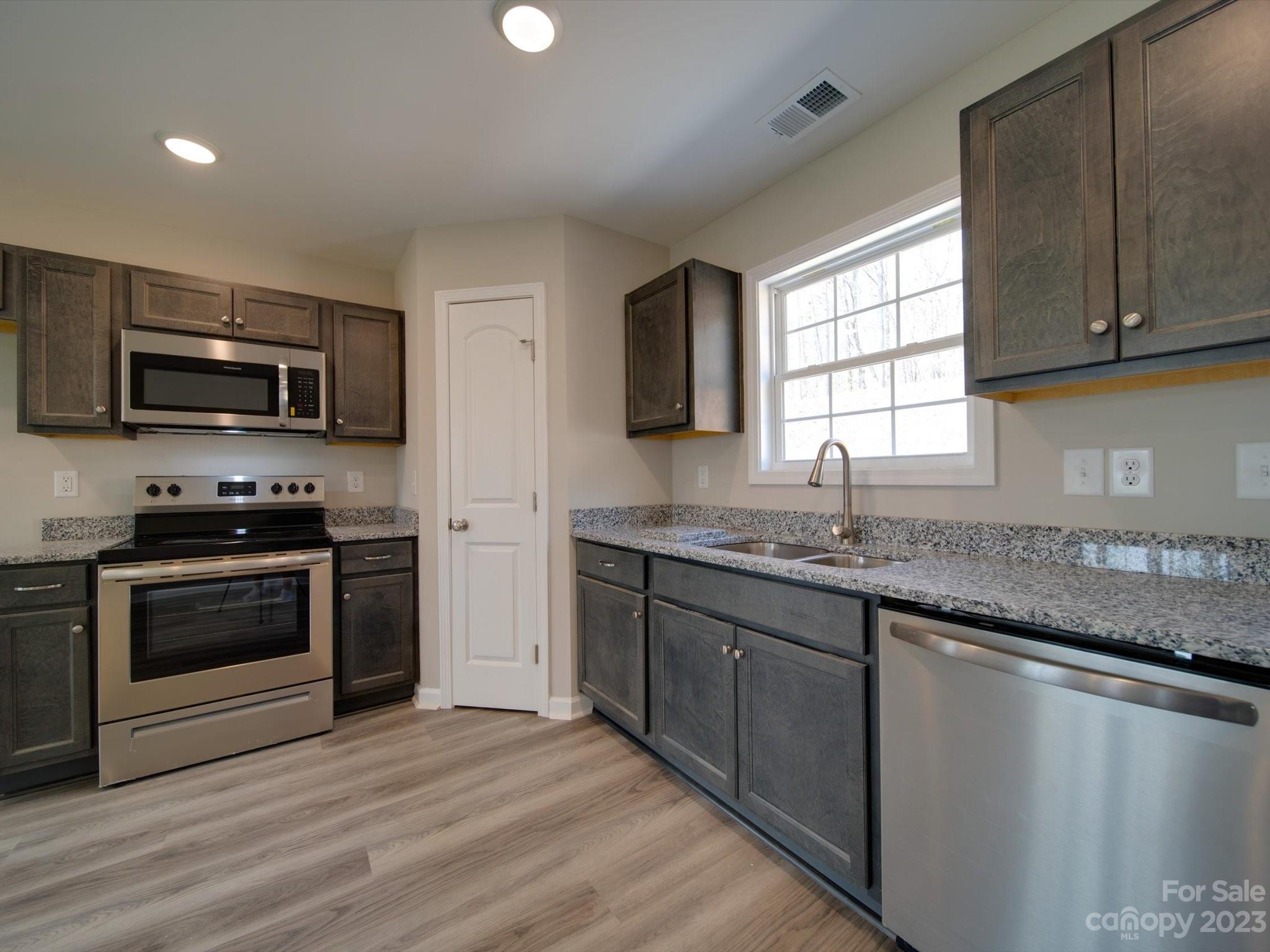 656 Morgan Road Albemarle, NC 28001 - Photo 6 of 21 Gallery Image 6