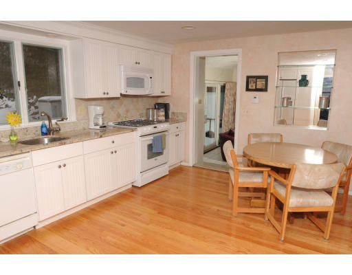 65 Deerfield Road Sharon, MA 02067 - Photo 6 of 14
