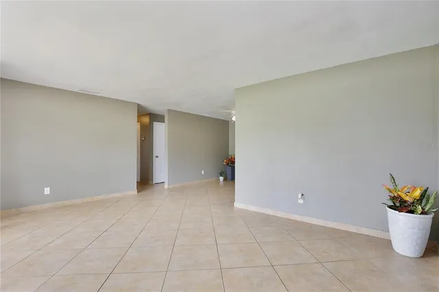 $348,000 | 31 South Edgemon Avenue, Winter Springs, FL 32708