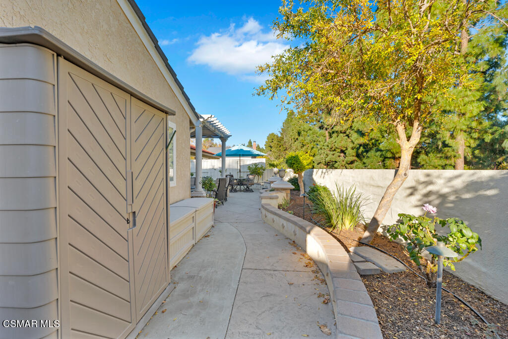2932 Morningside Drive Thousand Oaks, CA 91362 - Photo 38 of 39 a view of entryway