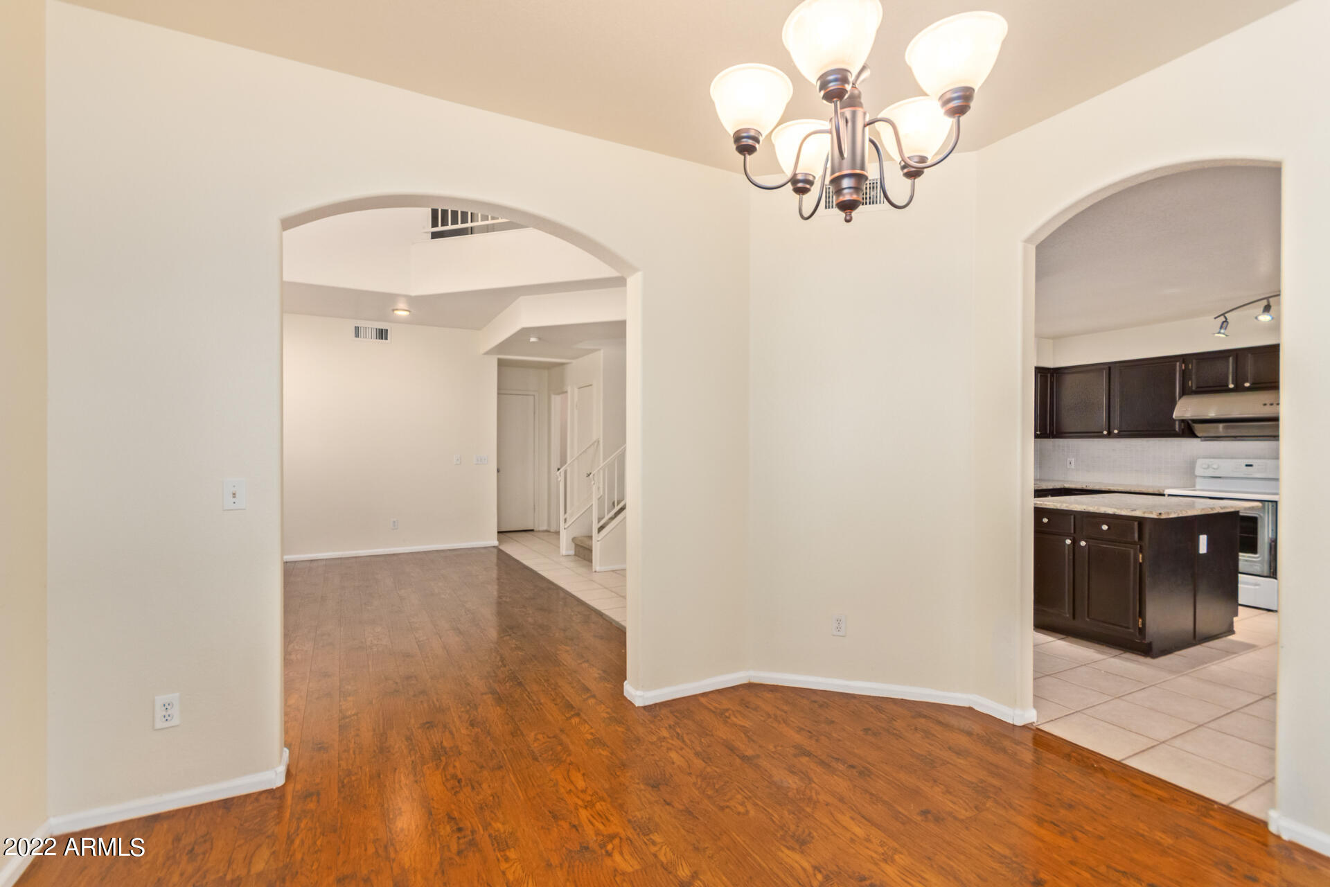 3109 East Escuda Road Phoenix, AZ 85050 - Photo 11 of 34 12 - Escuda