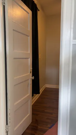 $2,000 | 5455 West Iowa Street, Unit 1, Chicago, IL 60651
