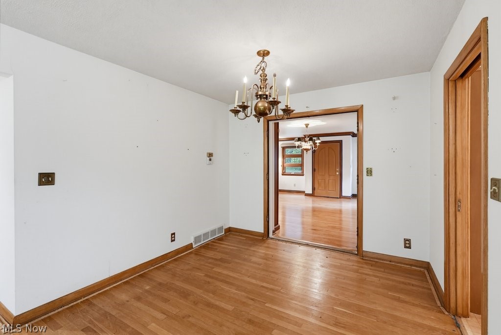 21 Hampshire Road Akron, OH 44313 - Photo 10 of 45