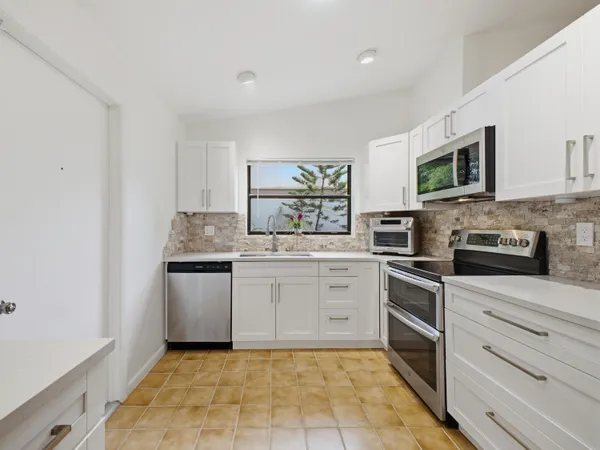 $445,000 | 56 Baytree Circle, Boynton Beach, FL 33436