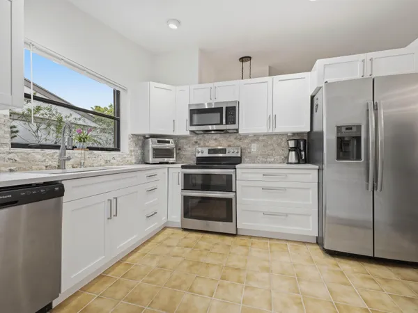 $445,000 | 56 Baytree Circle, Boynton Beach, FL 33436