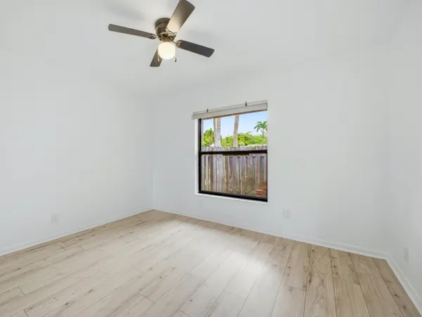 $445,000 | 56 Baytree Circle, Boynton Beach, FL 33436
