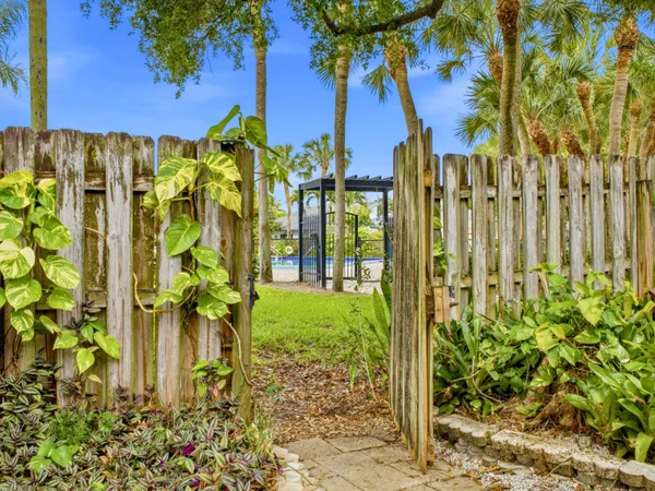 $445,000 | 56 Baytree Circle, Boynton Beach, FL 33436