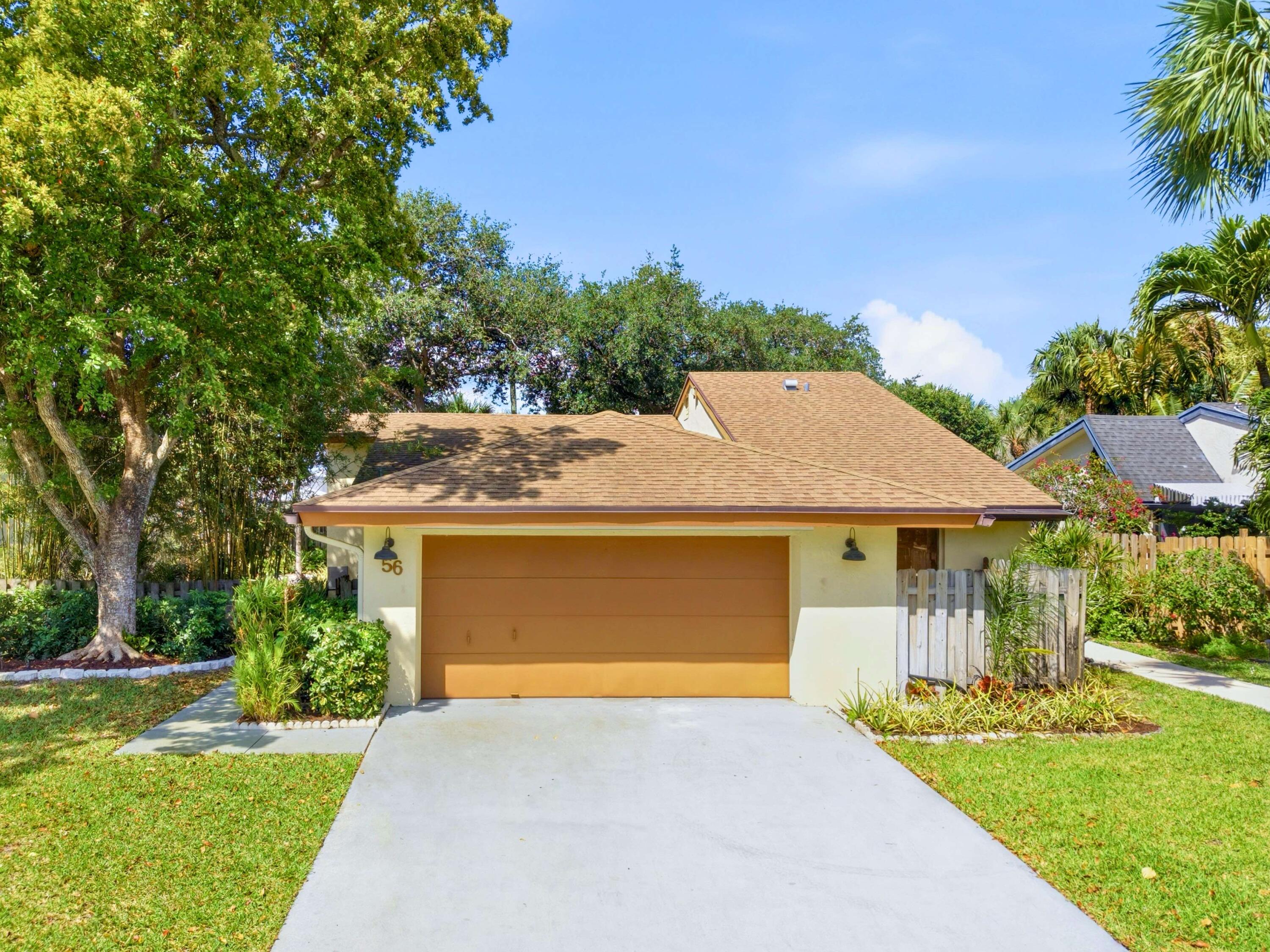56 Baytree Circle Boynton Beach, FL 33436 - Photo 28 of 41 Front