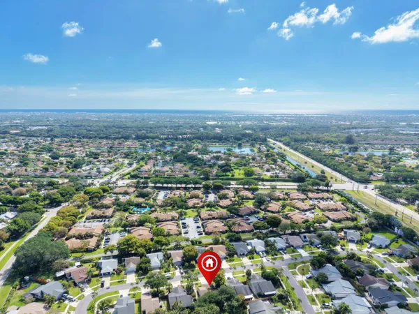 $445,000 | 56 Baytree Circle, Boynton Beach, FL 33436