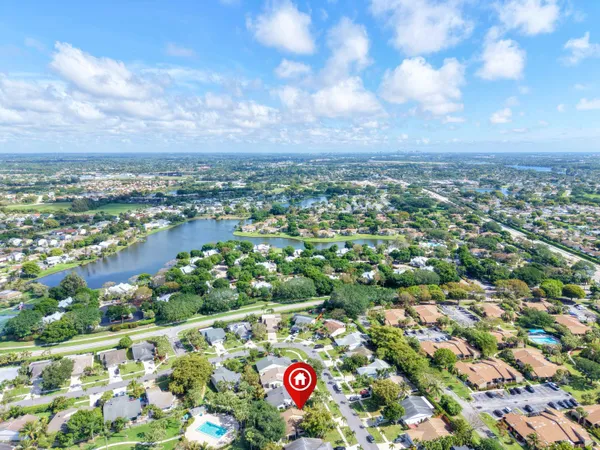 $445,000 | 56 Baytree Circle, Boynton Beach, FL 33436