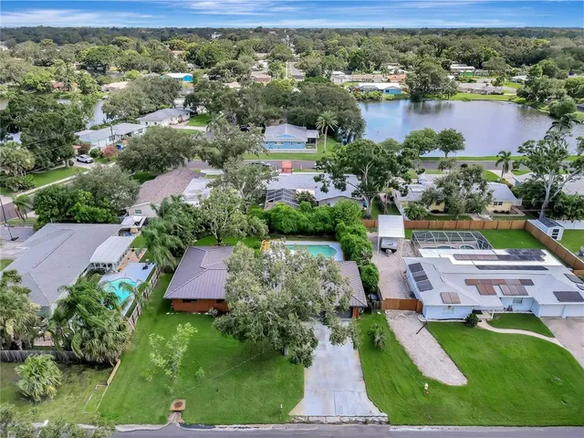 $635,000 | 1710 Brentwood Drive, Clearwater, FL 33756
